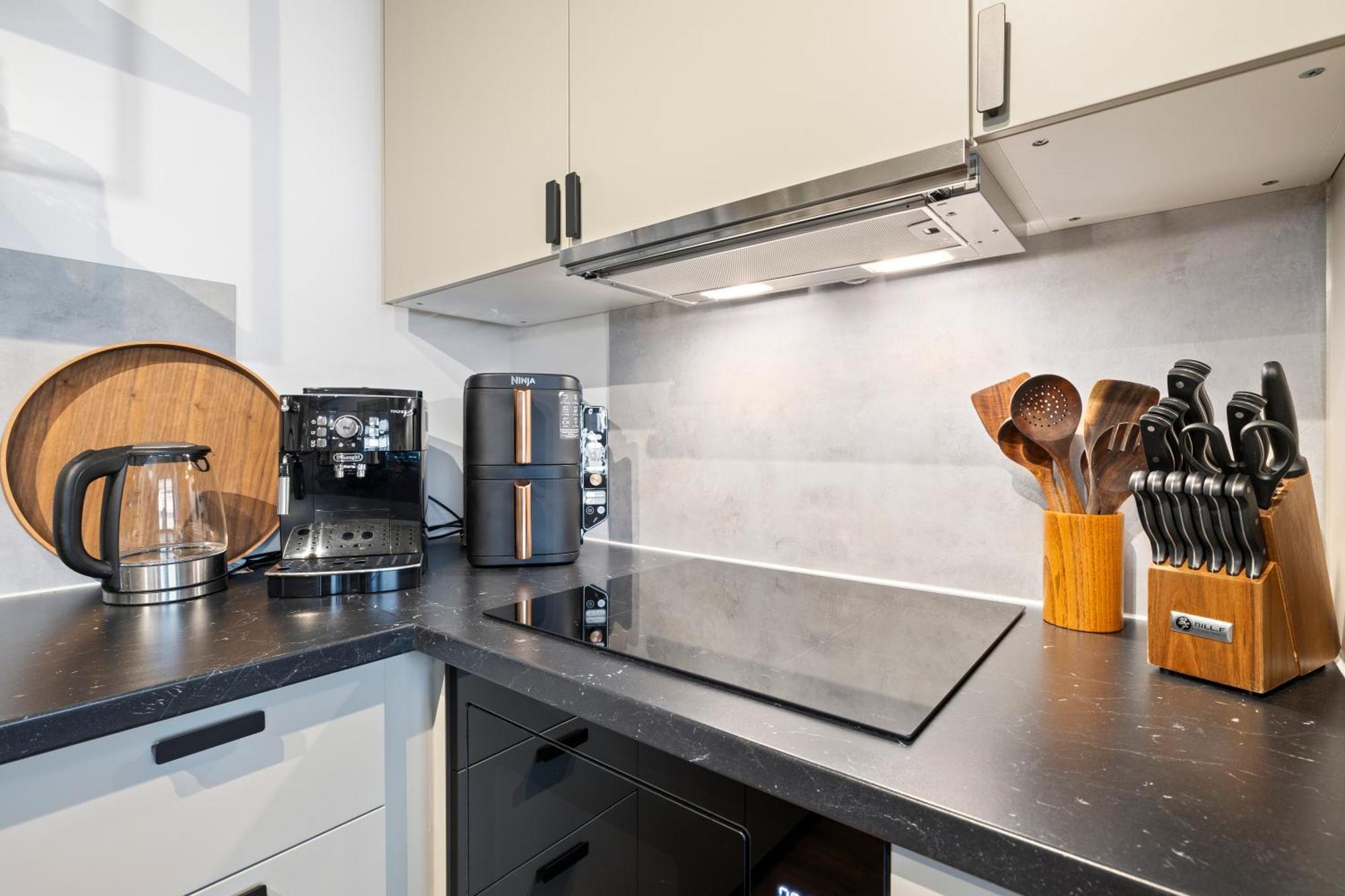 Svyvo Cologne - Serviced Apartments Ehrenfeld Ruang foto